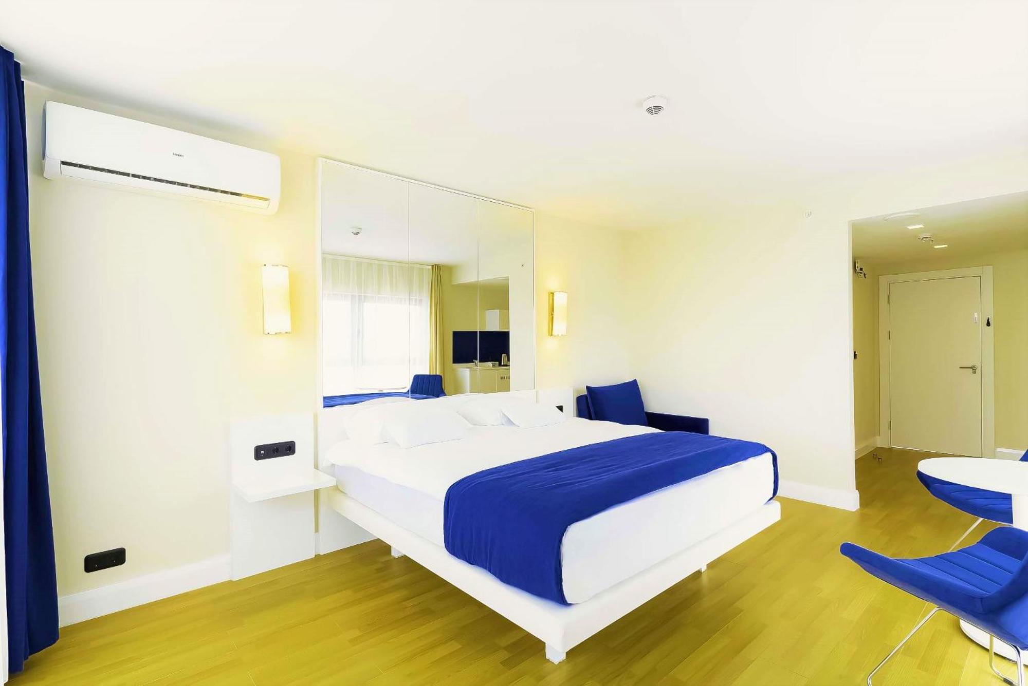 Orbi City Hotel With Sea View Batumi Kültér fotó