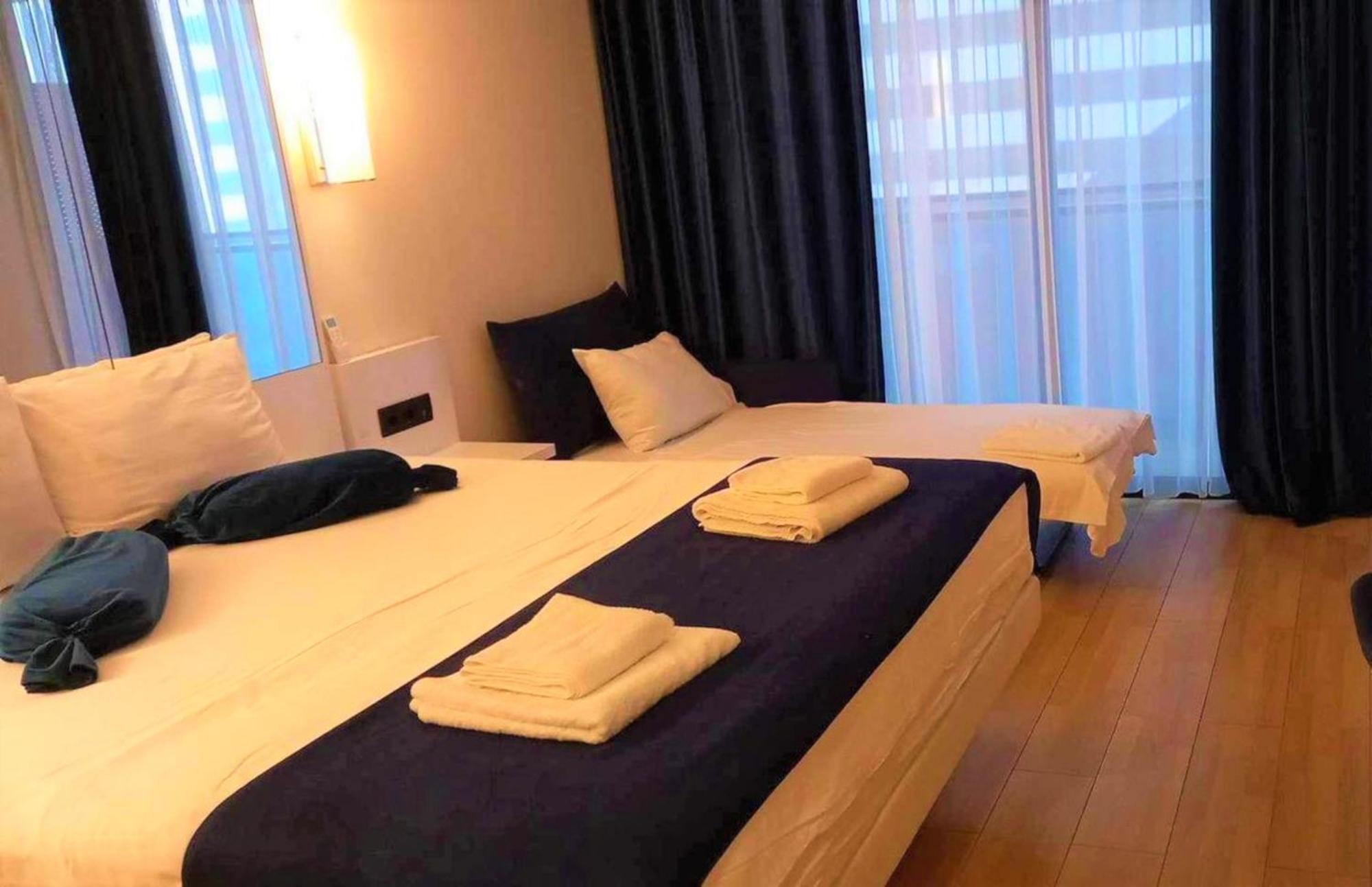 Orbi City Hotel With Sea View Batumi Kültér fotó